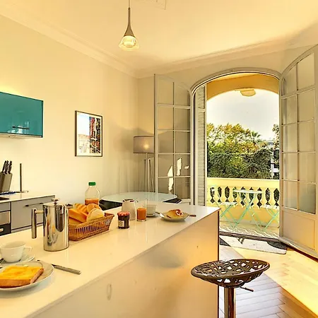 Nestor&jeeves - Elegance Riviera - - Close Sea *